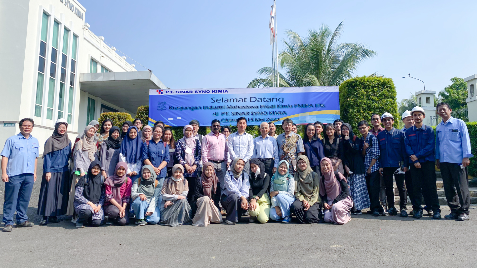 Chemistry Students from ITB Visit PT. Sinar Syno Kimia for Industrial Learning Experience